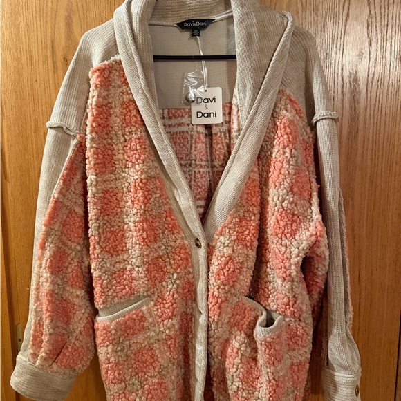 DAVI & DANI Jackets & Blazers - Davi & Dani Plaid Pink and Cream Teddy Jacket